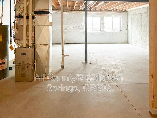 Building Photo - 610 Thimbleberry Point