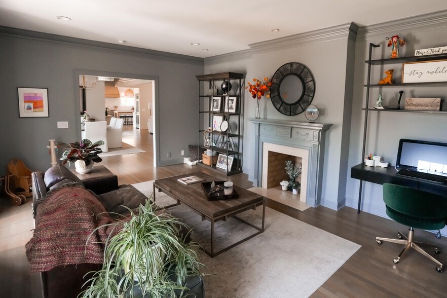 Building Photo - 5360 Hillsboro Pike