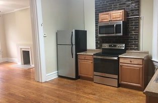 Building Photo - 3203 Arsenal St