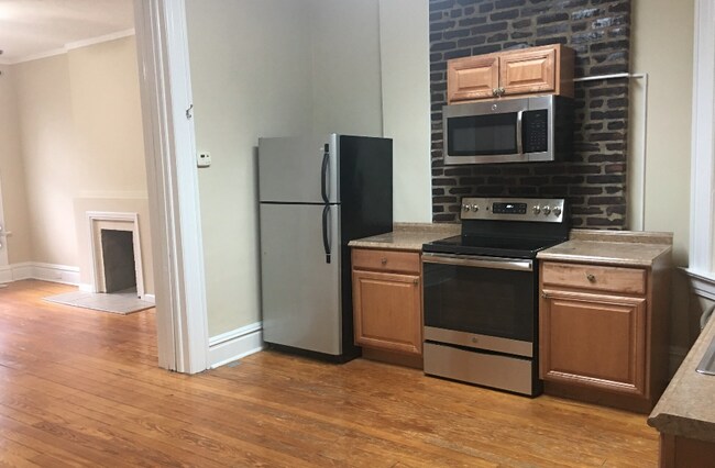 Building Photo - 3203 Arsenal St