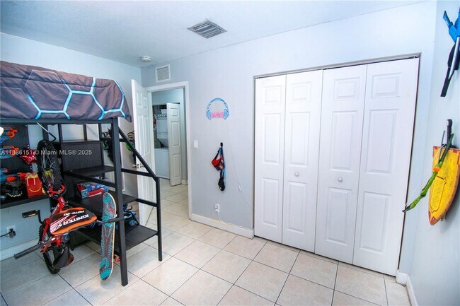 Building Photo - 2317 Liberty St