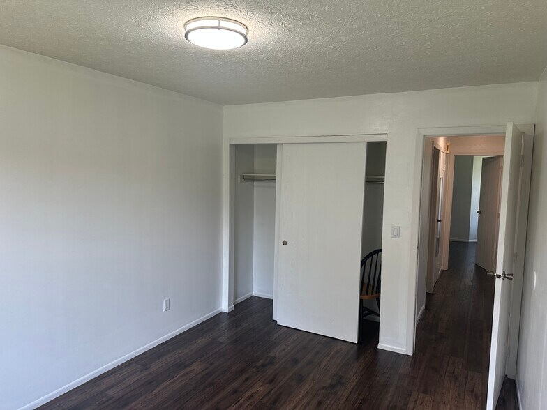 Building Photo - 3883 Millstone Rd