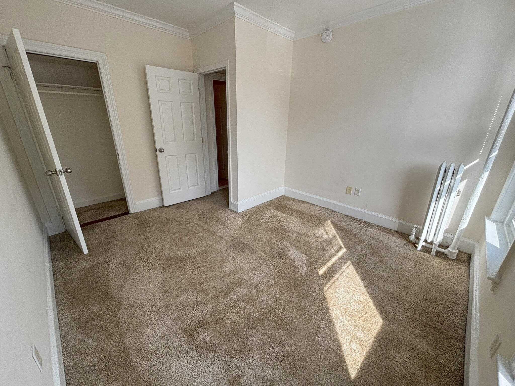 Building Photo - 1247 Beacon St