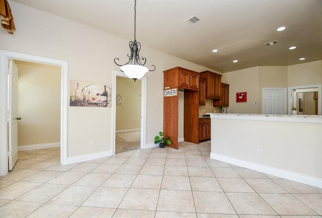 Building Photo - 14210 Mopan Springs Ln