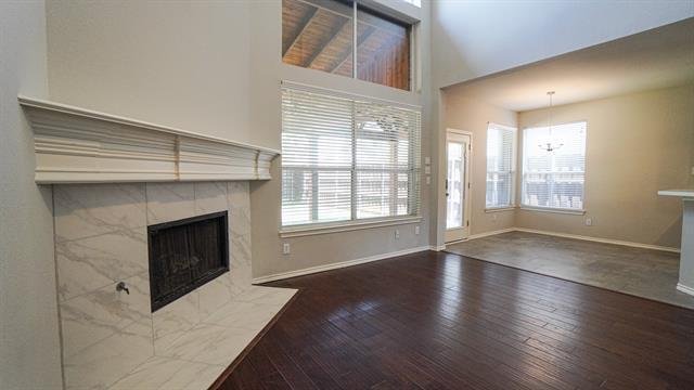 Building Photo - 2210 Garden Crest Dr