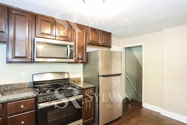Building Photo - The Lifestyle You Deserve.