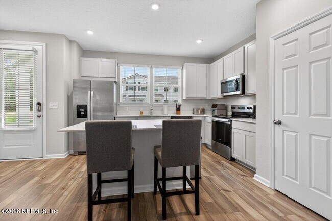 Building Photo - 91 Cordelle St