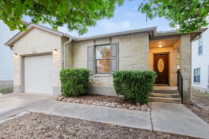 Building Photo - 13710 Merseyside Dr