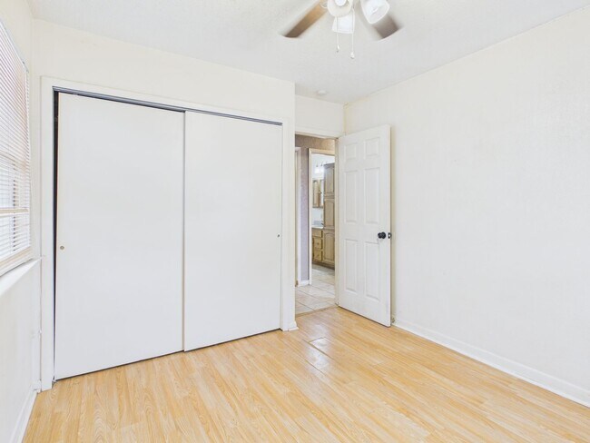 Building Photo - 5315 Allen St
