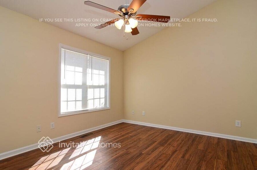 Building Photo - 240 Brookside Dr