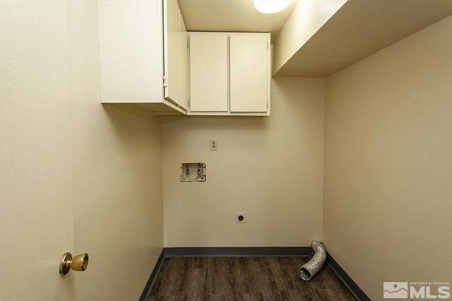 Building Photo - 3686 4th St