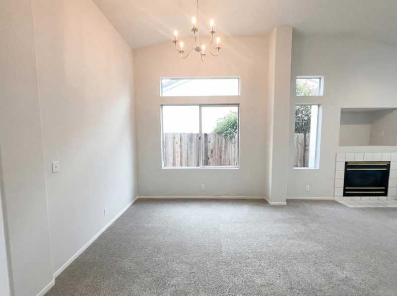 Building Photo - 108 Austin Dr