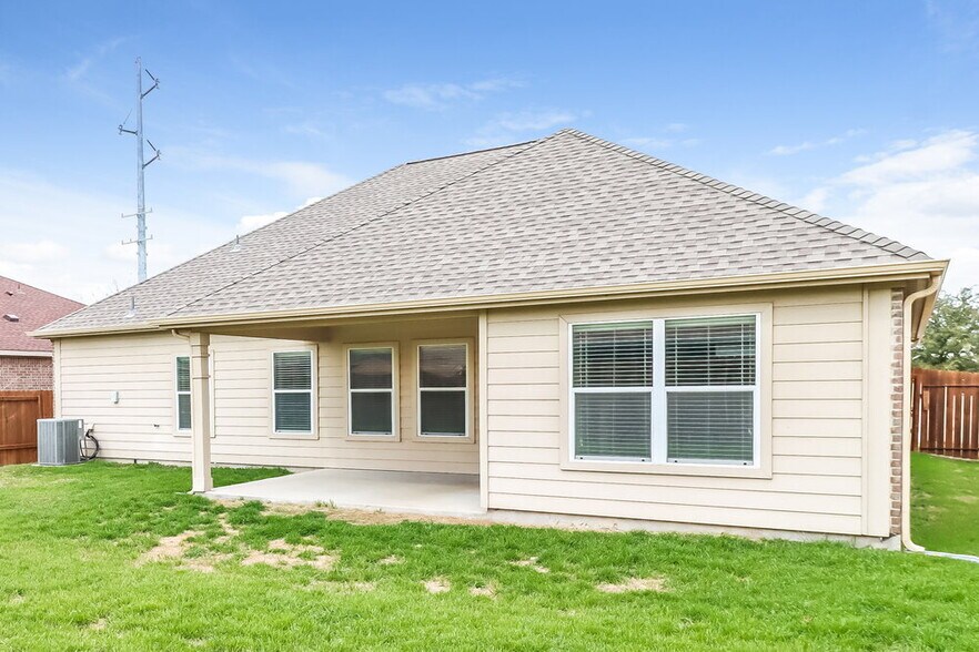 Building Photo - 2720 Silver Sage Dr