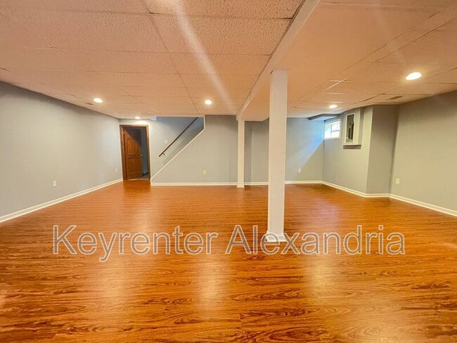 Building Photo - 13013 Caton Pl