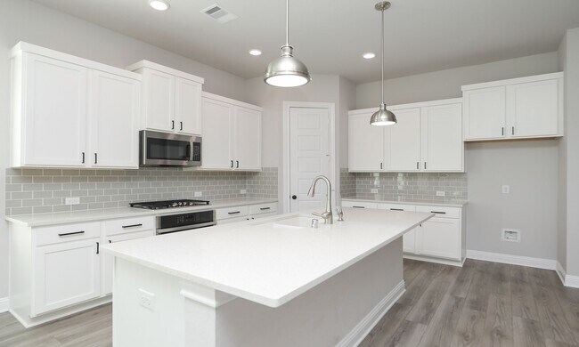 Building Photo - 15106 Armadillo Lookout Trail