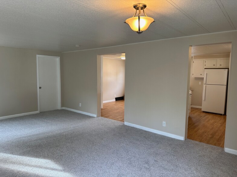 Building Photo - 4020 Kern St