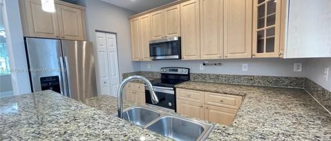 Building Photo - 6524 Hidden Cove Dr