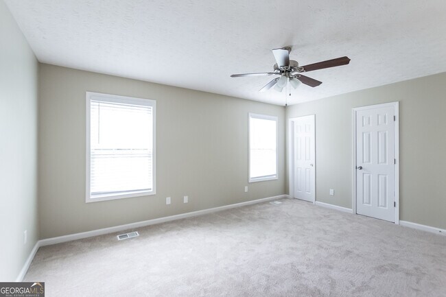 Building Photo - 2459 Chauncey Ln