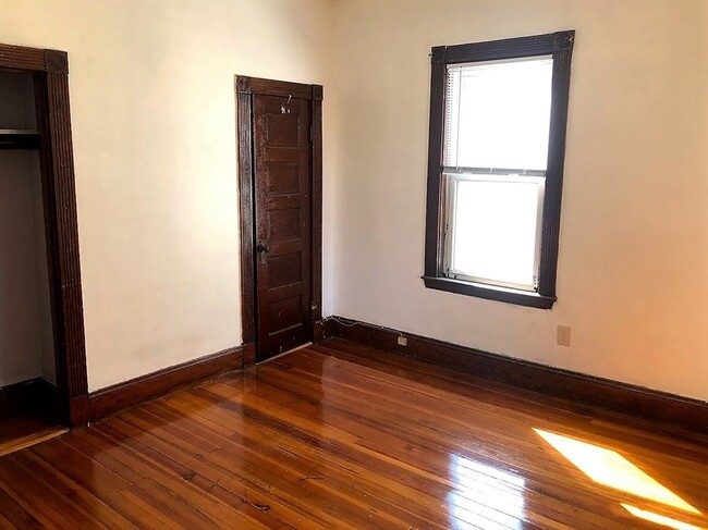 Building Photo - 28 Litchfield St