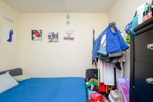 Building Photo - 3515 Village Blvd