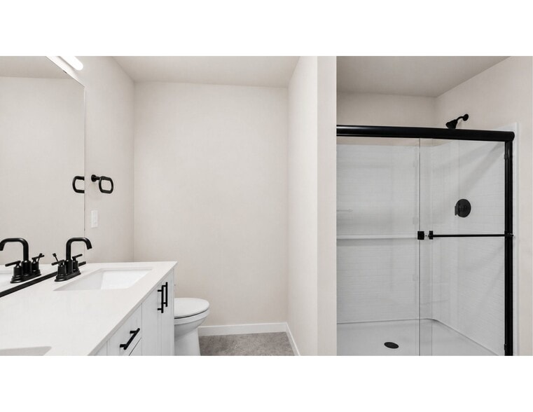 Building Photo - 16124 Cascadian Way
