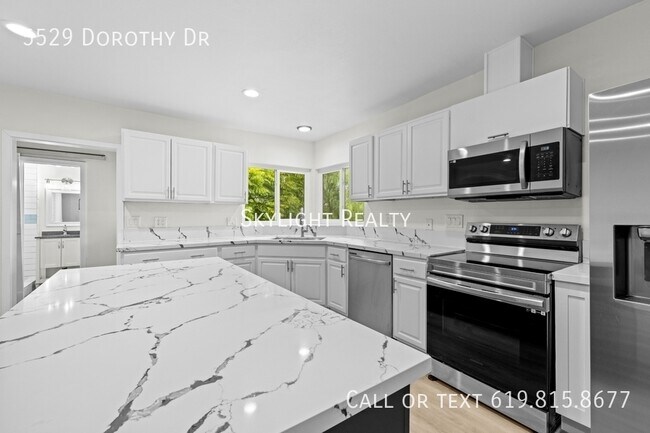 Building Photo - 5529 Dorothy Dr