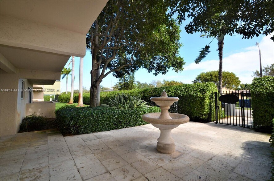 Gated entrance - 14500 SW 88th Ave
