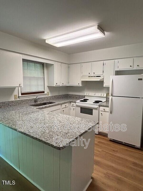 Building Photo - 8741 Chapel Hill Rd