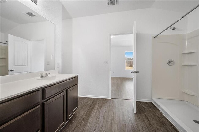 Building Photo - 15116 Custis Ln