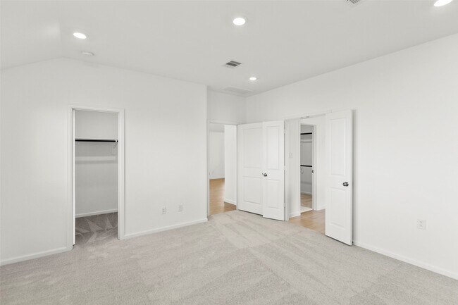 Building Photo - 30314 Tall Fescue Dr
