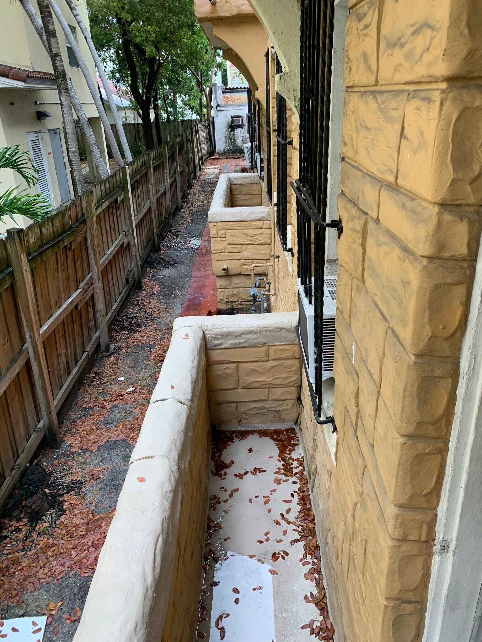 2 small balconies - 1135 SW 6th St