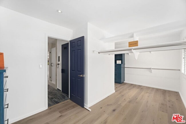 Building Photo - 2937 Deep Canyon Dr