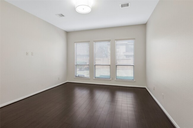 Building Photo - 24322 Bella Florence Dr