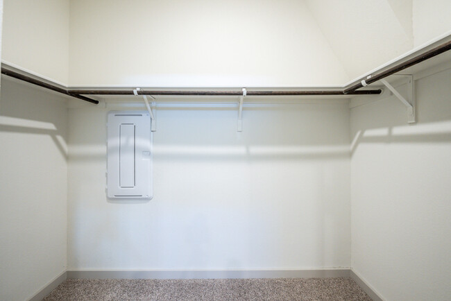 Building Photo - 13708 Lubeck Dr