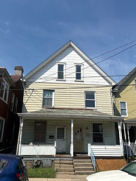 Building Photo - 426 Eleanor St