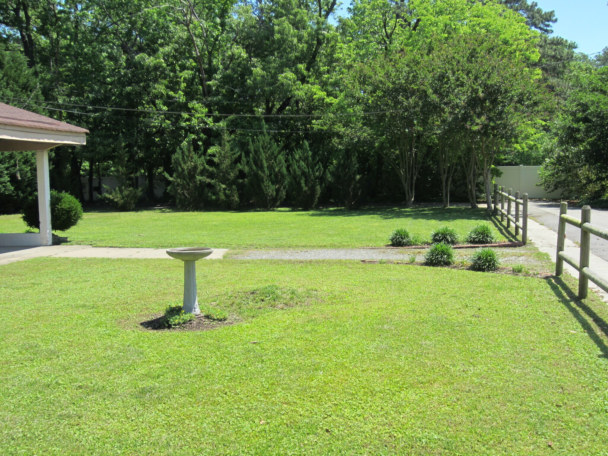 Building Photo - 5602 Shorewood Ln