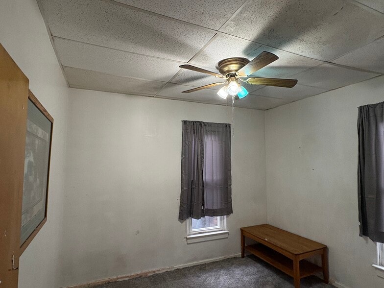 Building Photo - 1607 6th St