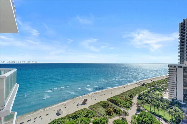 Building Photo - 6515 Collins Ave