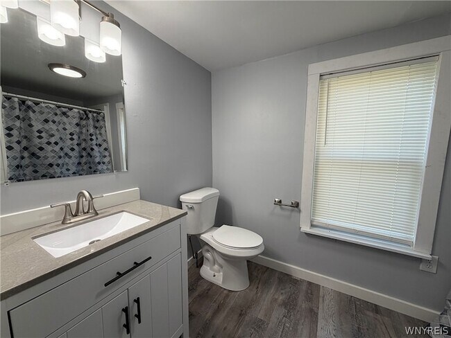 Building Photo - 59 Olcott St