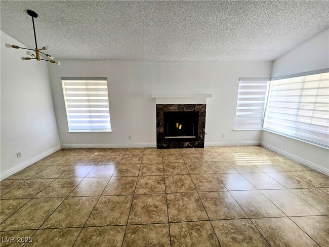 Building Photo - 9104 Quiet Cove Way