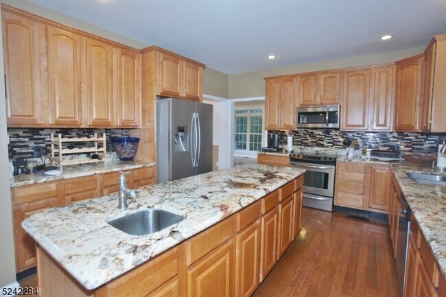 Building Photo - 39 Indian Trail
