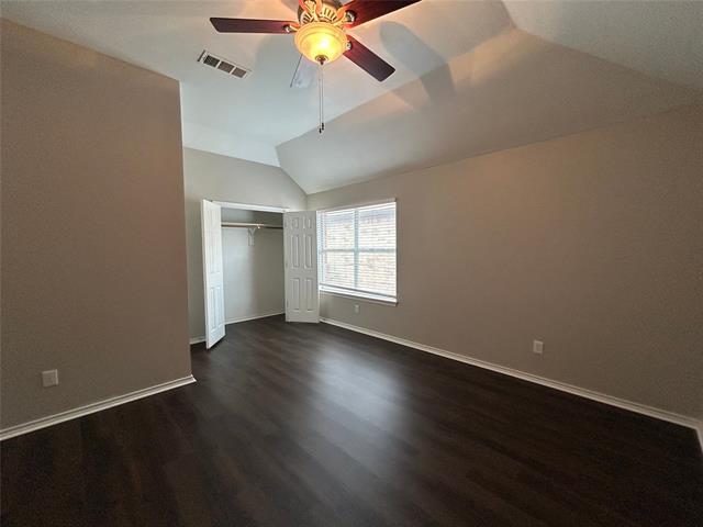 Building Photo - 4215 Glen Garden Dr