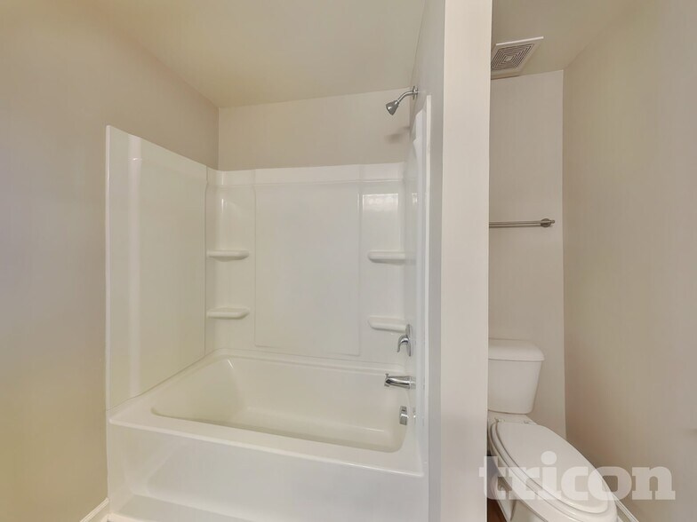 Building Photo - 165 Ogden Pond Pl