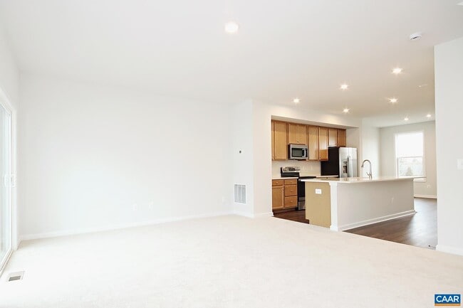 Building Photo - 5997 McComb St