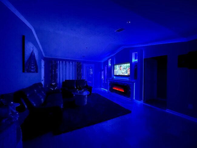 Livingroom - 3031 Poplar Creek Dr SE