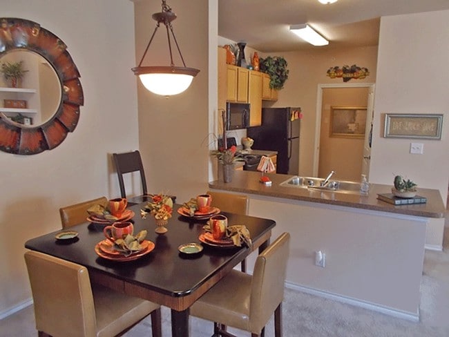 Building Photo - 2560 Tower Ridge Dr