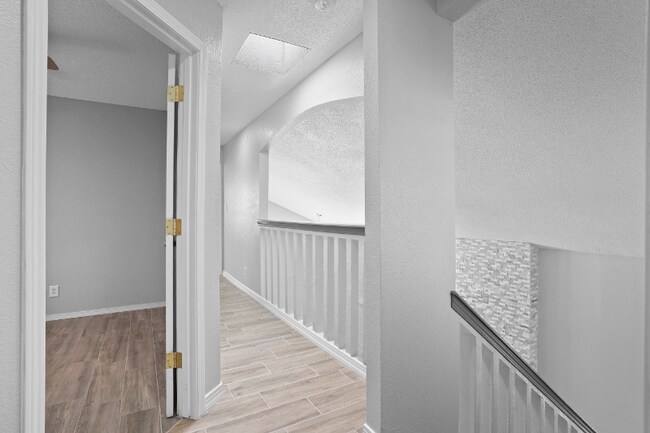 Building Photo - 14032 Tierra Vergel Dr