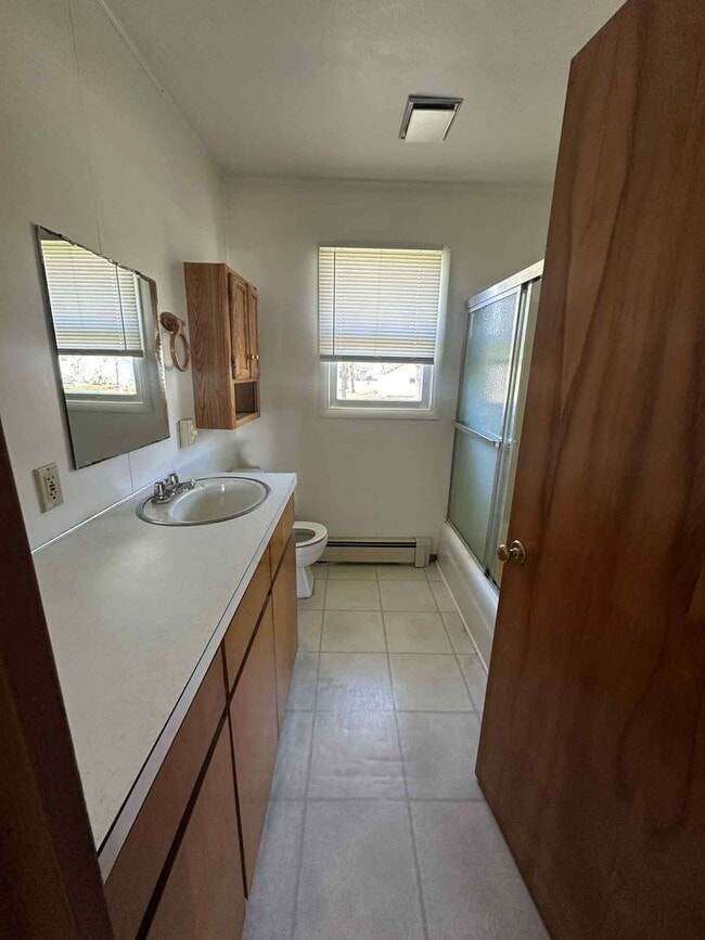 Building Photo - 2 Bedroom Duplex