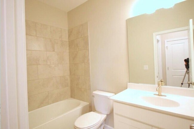 Building Photo - 4373 Valtek Ct