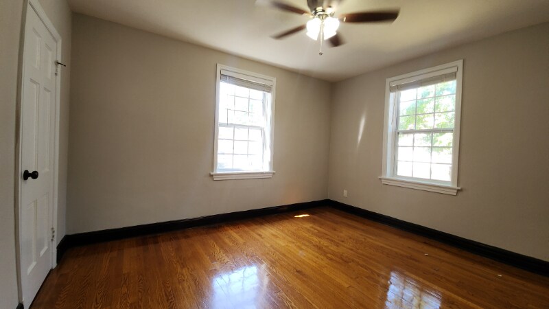 Building Photo - 1019 Sanford Ave